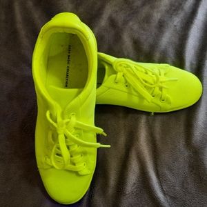 ZARA basic collection glowing yellow size 6.5